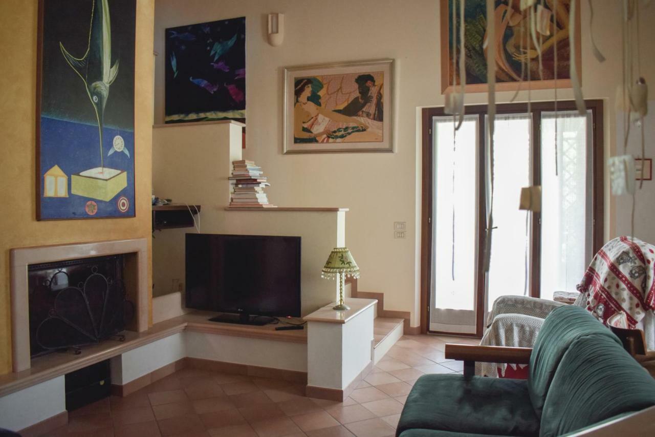 Tre Civette Sul Comò Bed & Breakfast Cartoceto